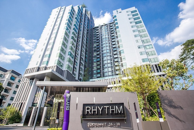 คอนโดมิเนียม Rhythm