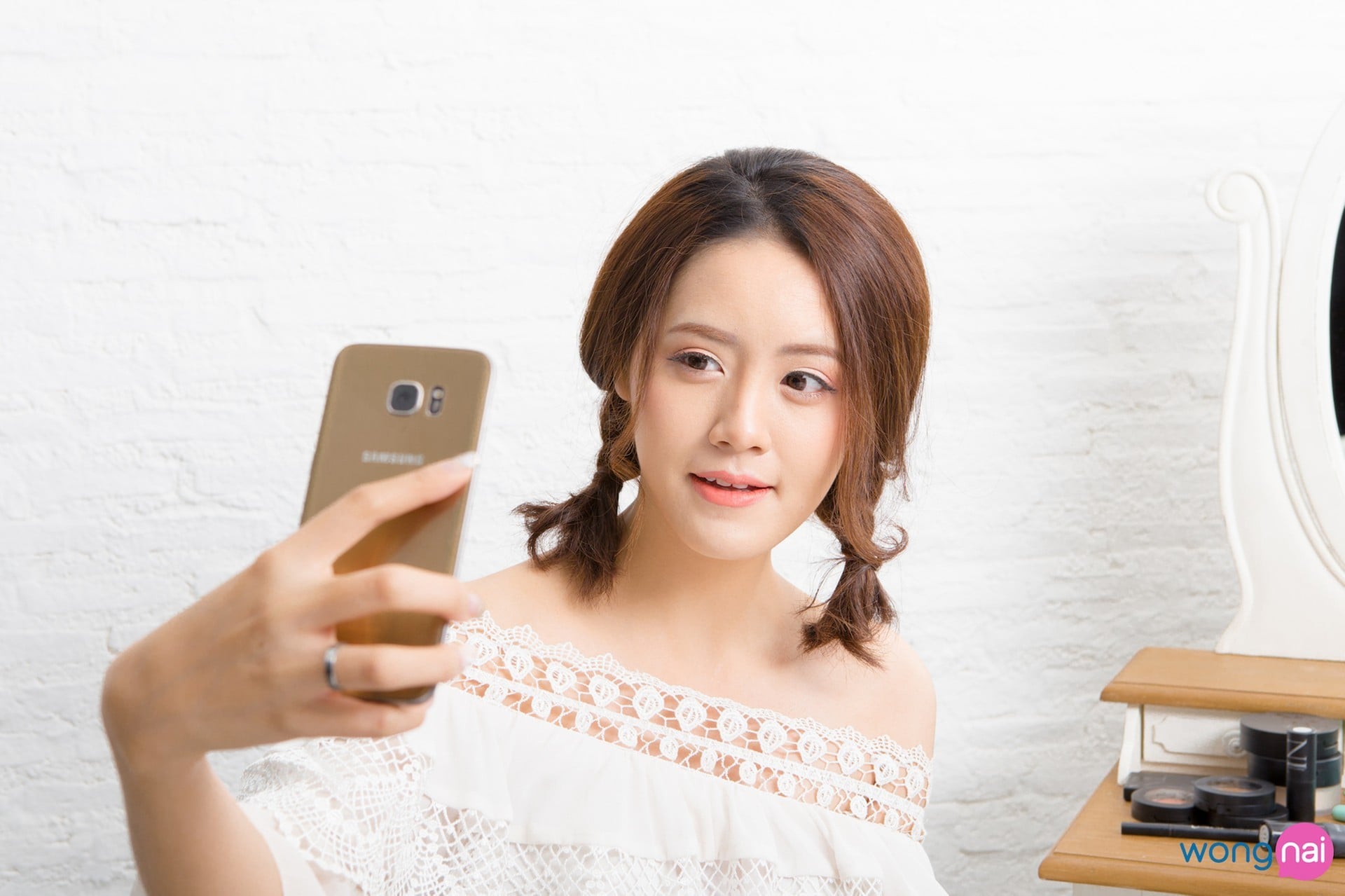 5 วิธีแต่งหน้าเปลี่ยนโปรไฟล์ให้ได้ 1,000 ไลค์! ด้วยเครื่องสำอาง NARIO LLARIAS