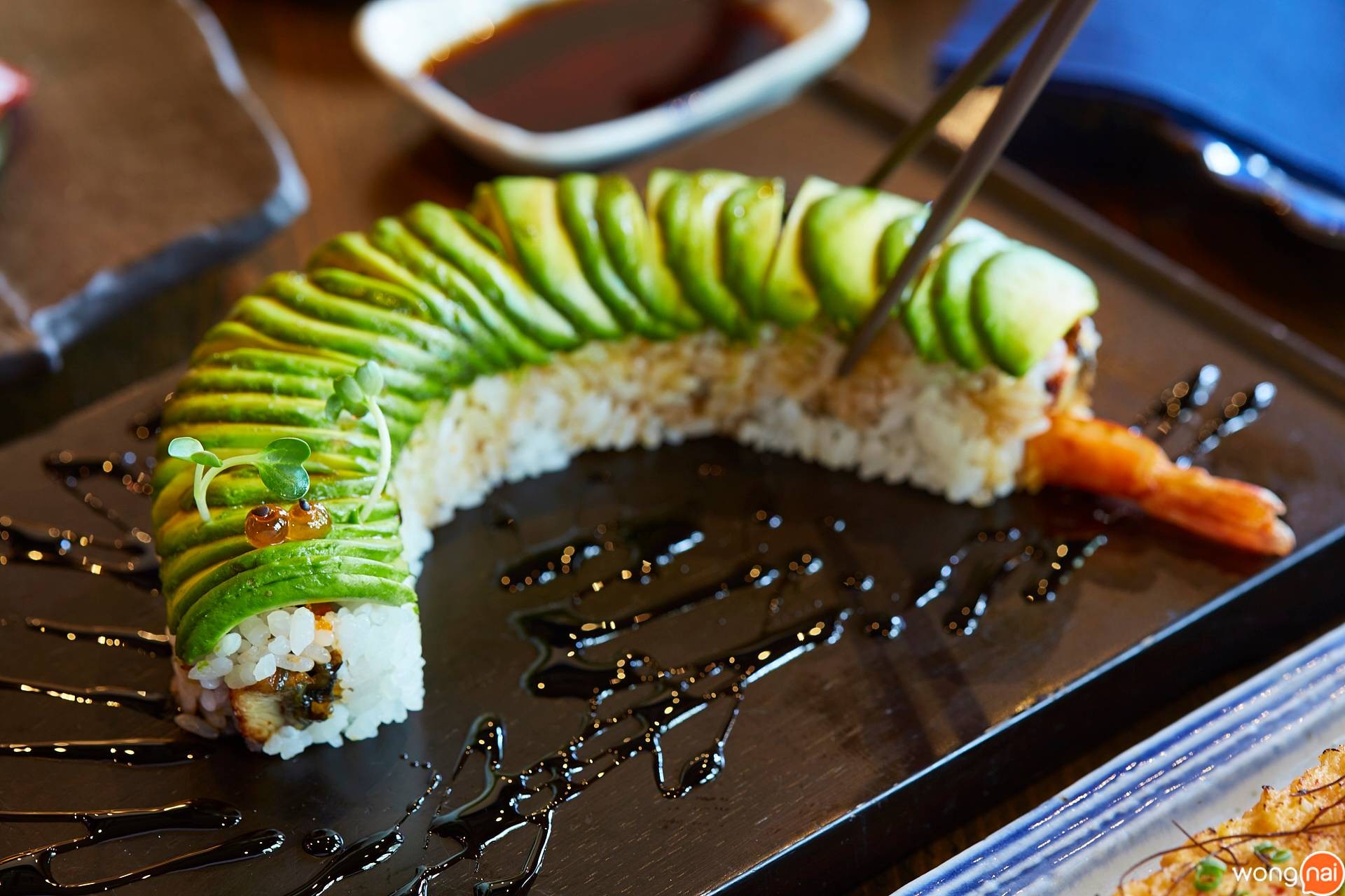 เมนู “Caterpillar Roll” ของร้าน “IN THE MOOD FOR LOVE”