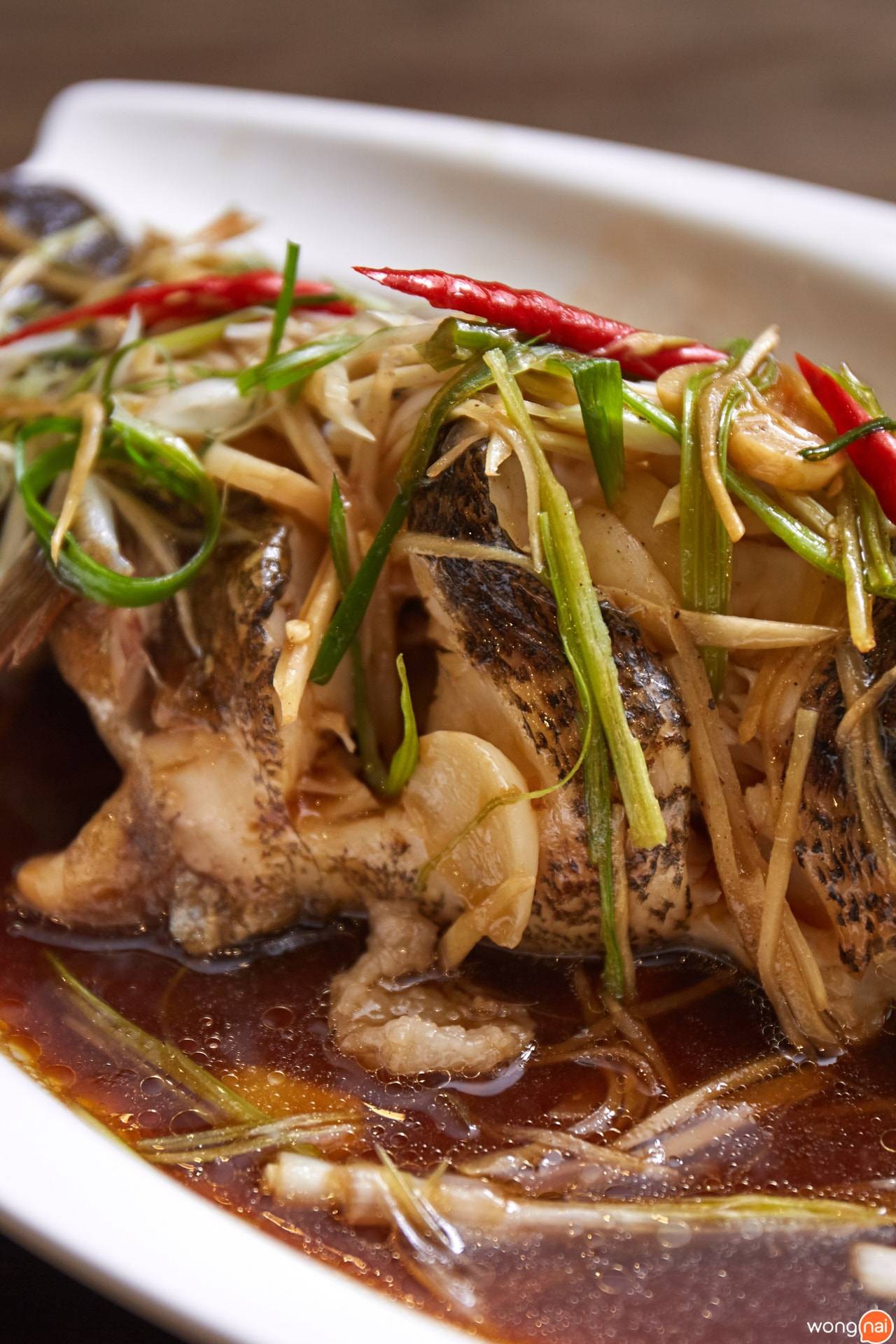 เมนู “ปลาบู่นึ่งซีอิ๊ว” ของร้าน “Fù SEAFOOD”