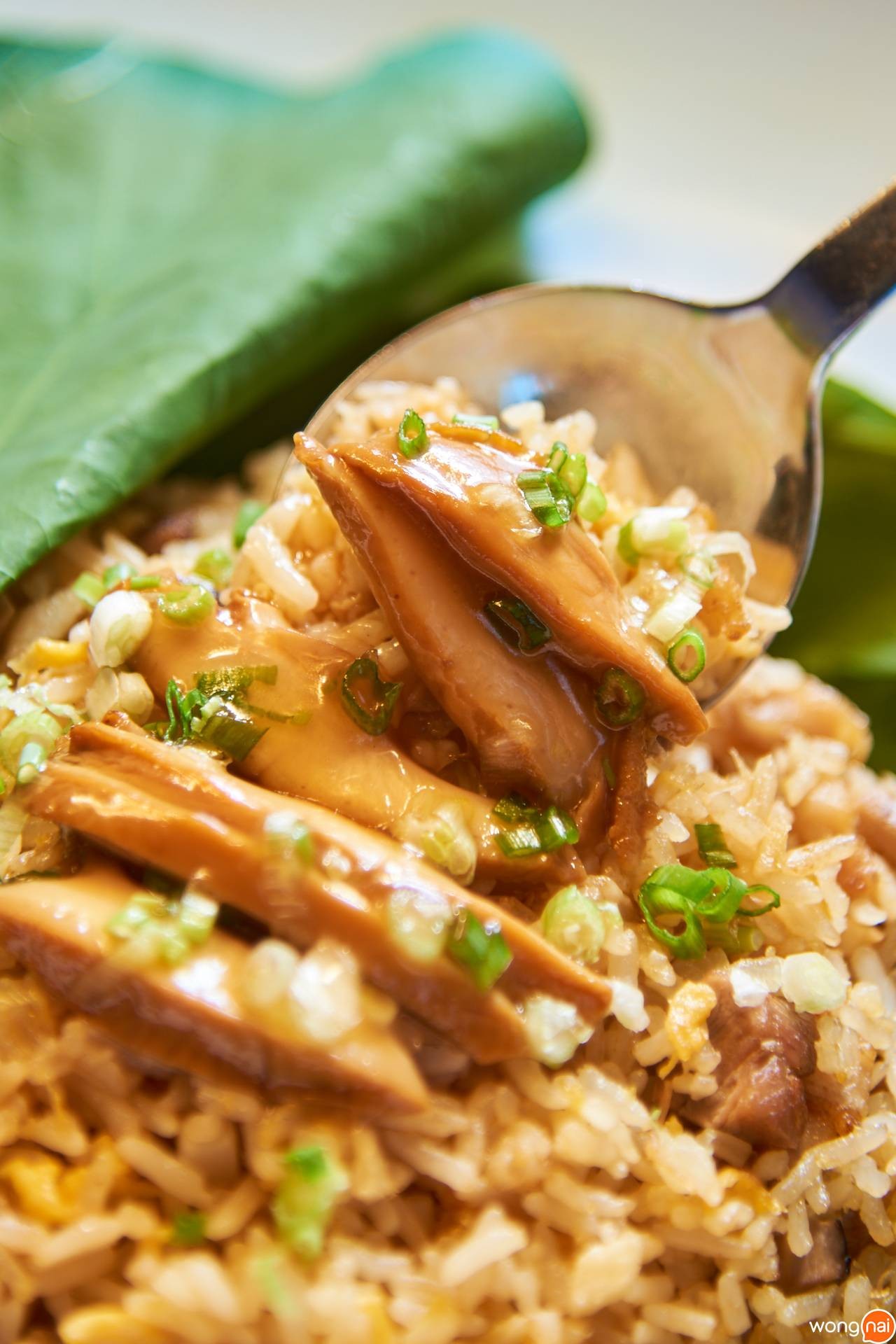 ข้าวห่อใบบัว ของร้าน Fei Ya