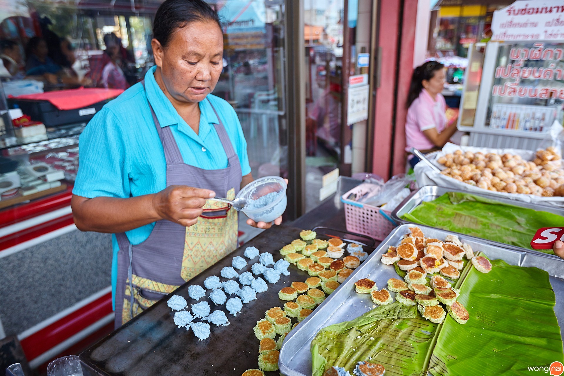 ขนมรถเข็นข้างคลัง ตำนานร้านเก่าโคราช