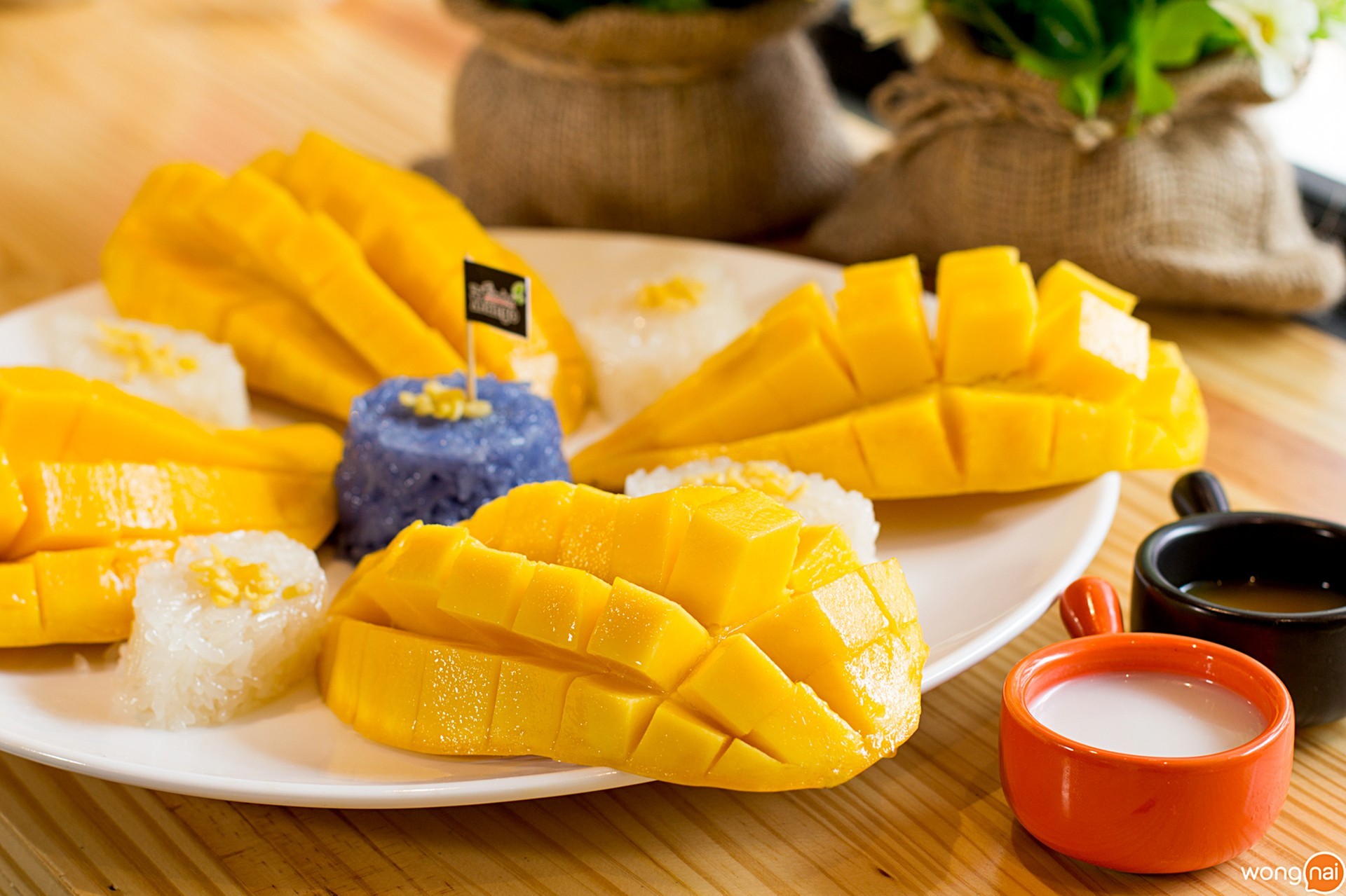 combo set ข้าวเหนียวมะม่วง ร้าน The Funky Mango หาดใหญ่
