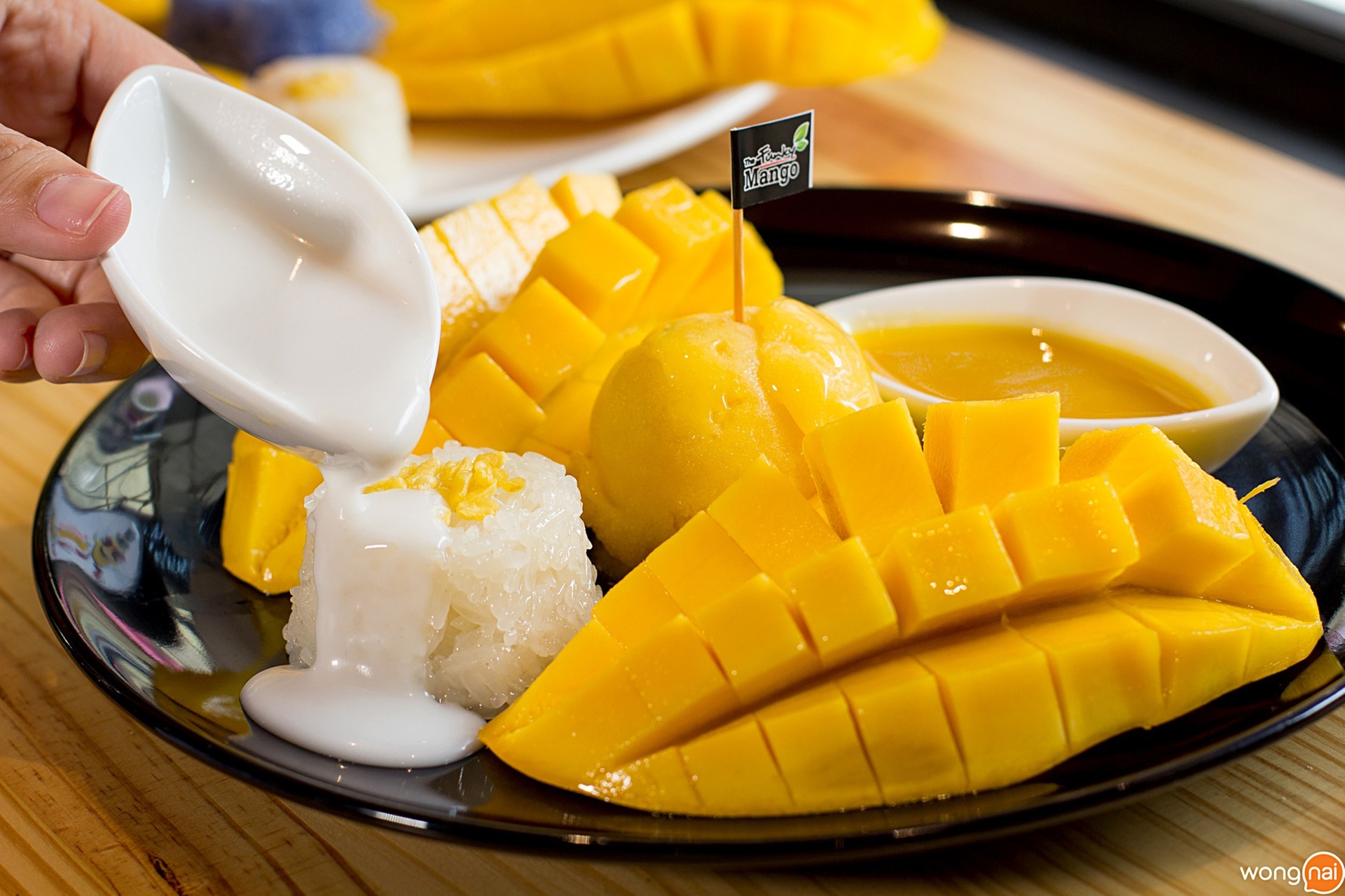 The signature Mango sticky rice ร้าน The Funky Mango หาดใหญ่
