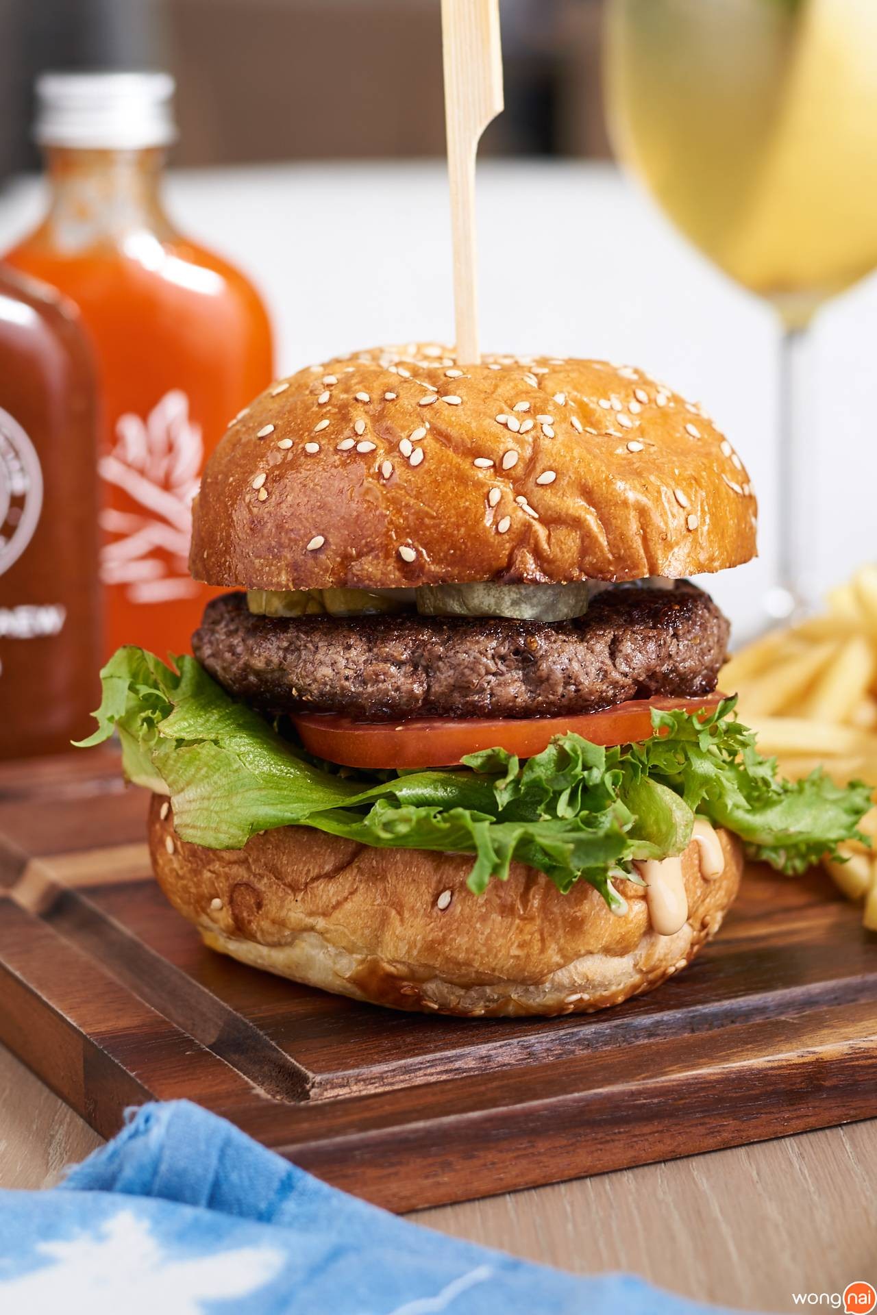 เมนู “Classic Burger” ของ "SIWILAI CITY CLUB"