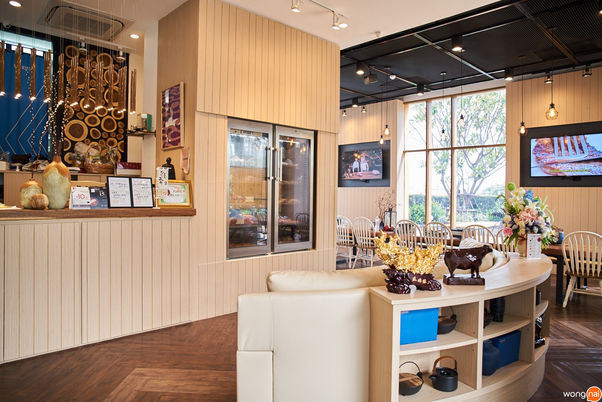 บรรยากาศในร้าน KRBB The Boutique Butcher