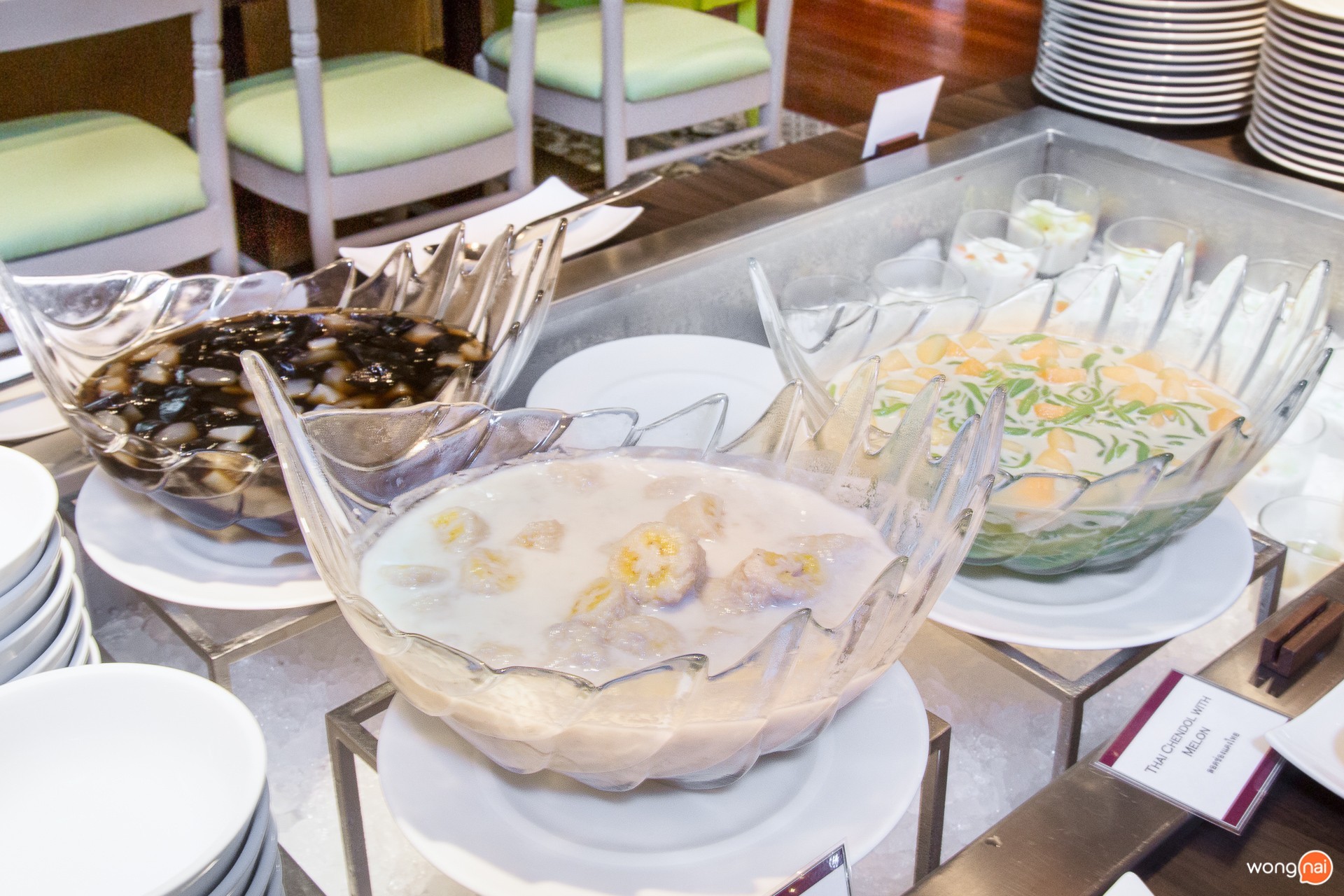 บุฟเฟ่ต์อาหารไทย ห้องอาหาร Eat at Rincome โรงแรม U Nimman