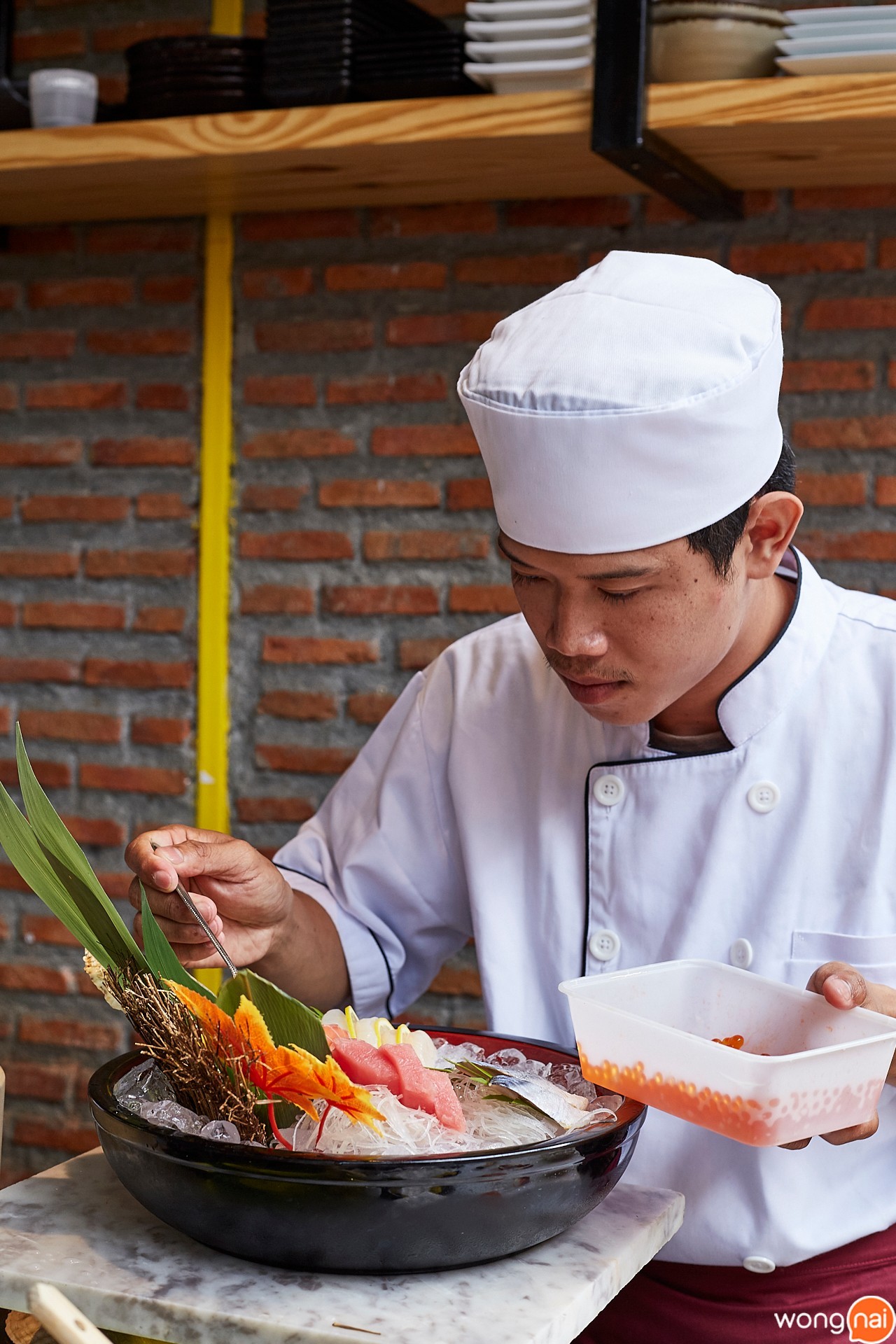 เชฟ ของร้าน Box 35 Nabe & Teppanyaki