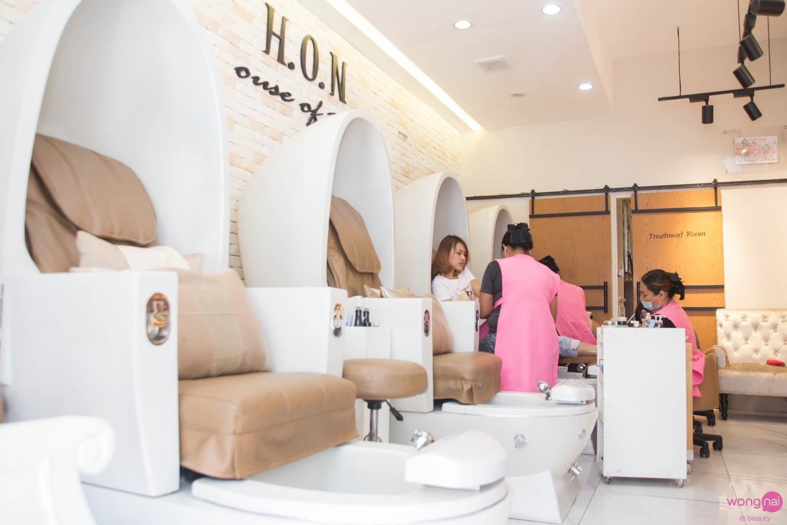 House Of Nail