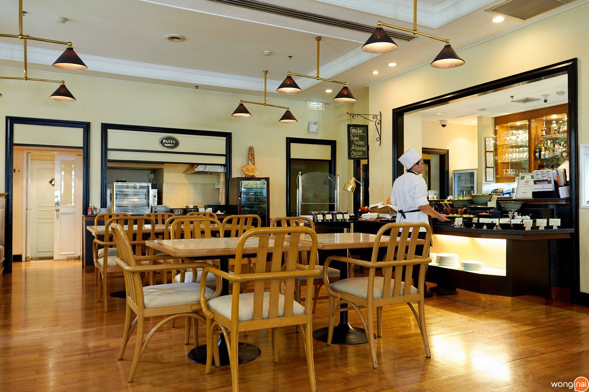 บรรยากาศภายในร้าน No.43 Italian Bistro