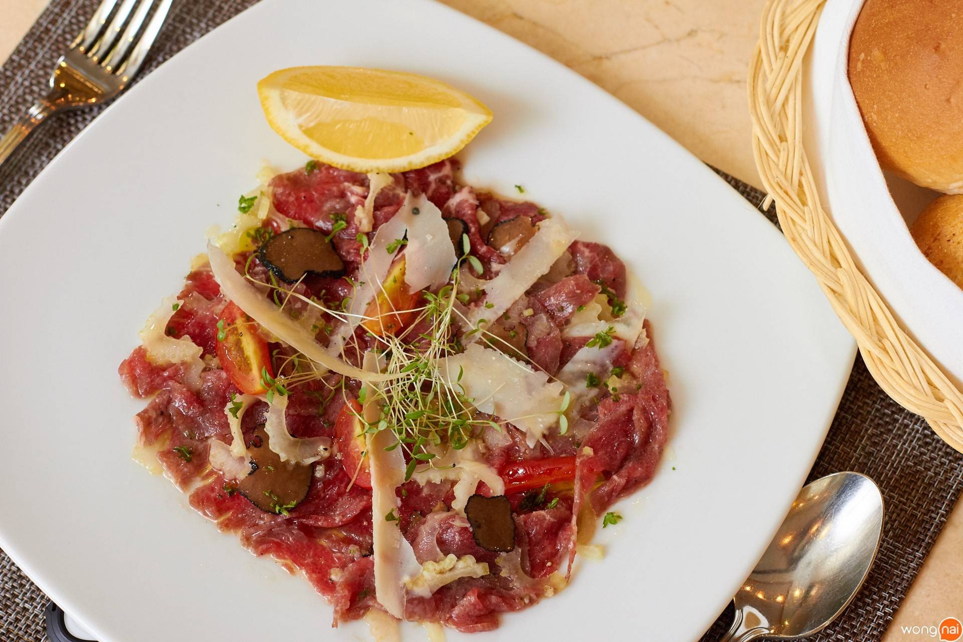 Beef “Carpaccio” with Truffle, Celery and Parmesan Flakes ของร้าน No.43 Italian Bistro
