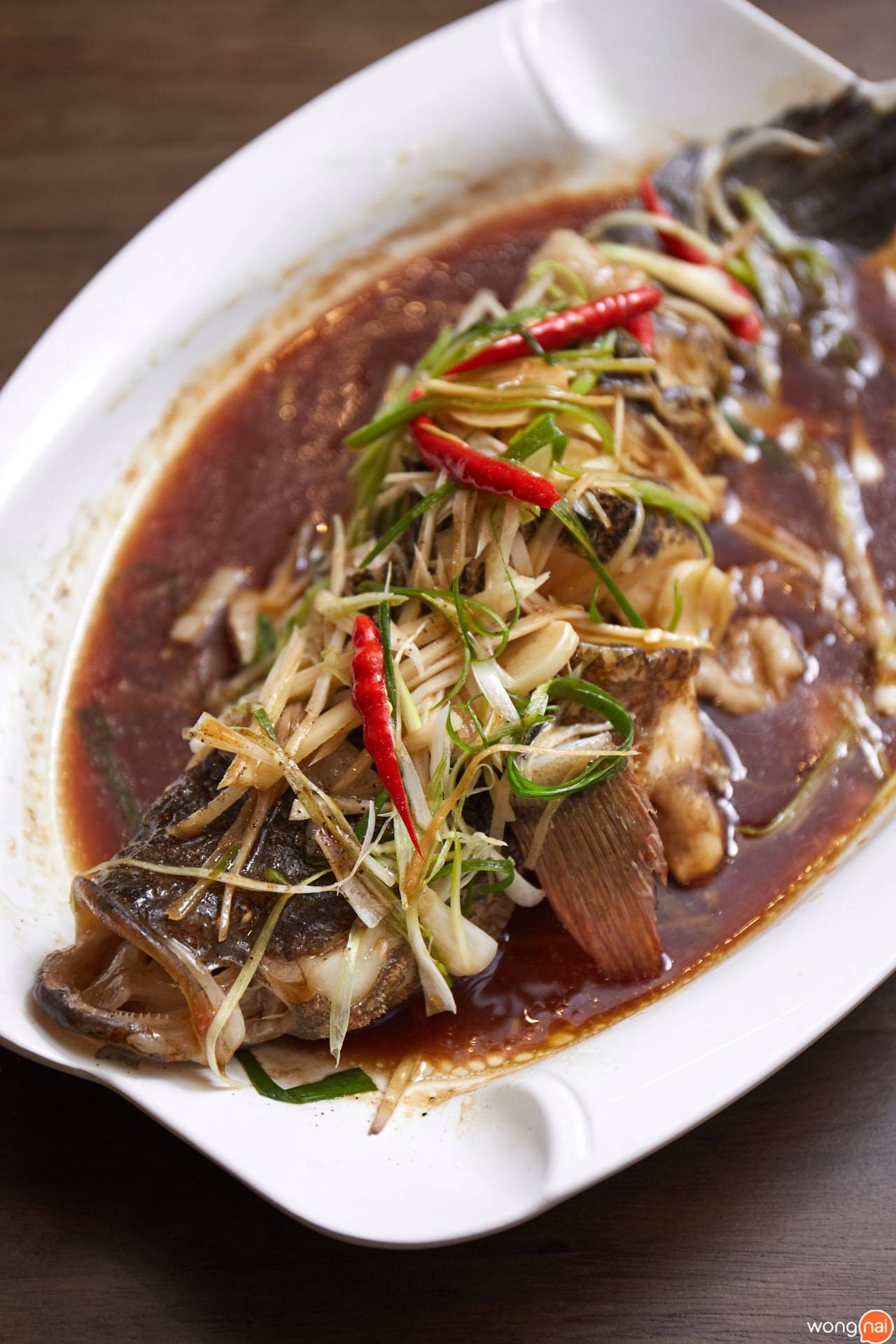 เมนู “ปลาบู่นึ่งซีอิ๊ว” ของร้าน “Fù SEAFOOD”