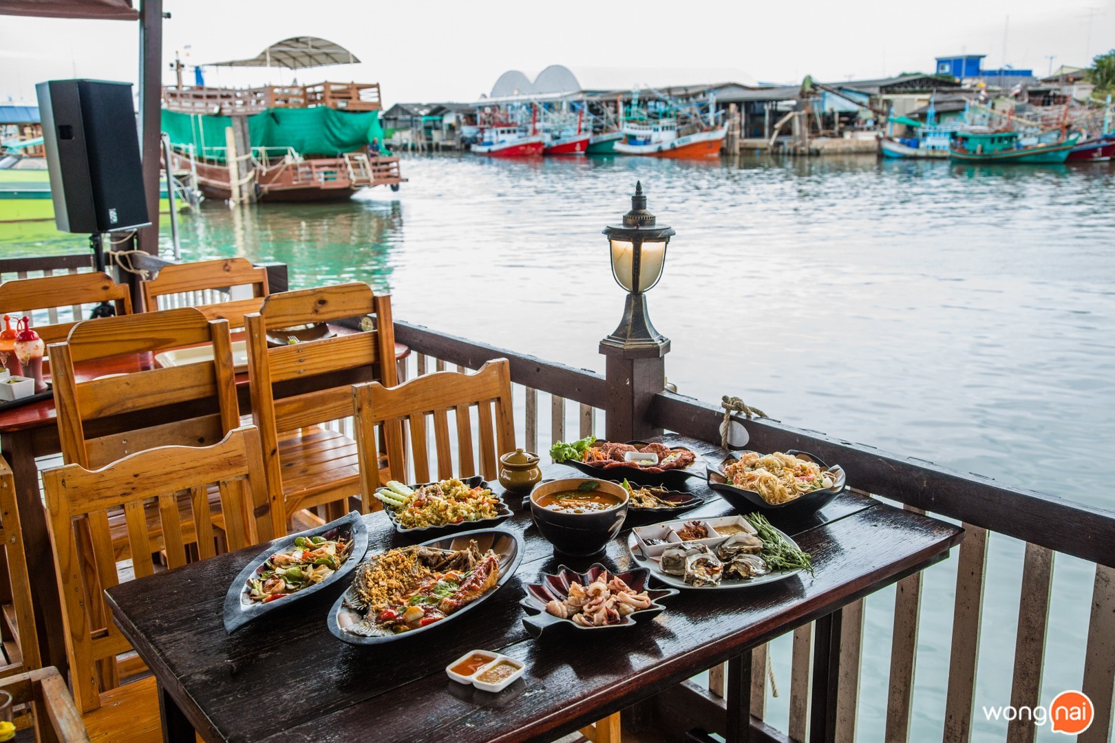 บรรยากาศในร้าน ปรานนที ซีฟู้ด ปราณบุรี