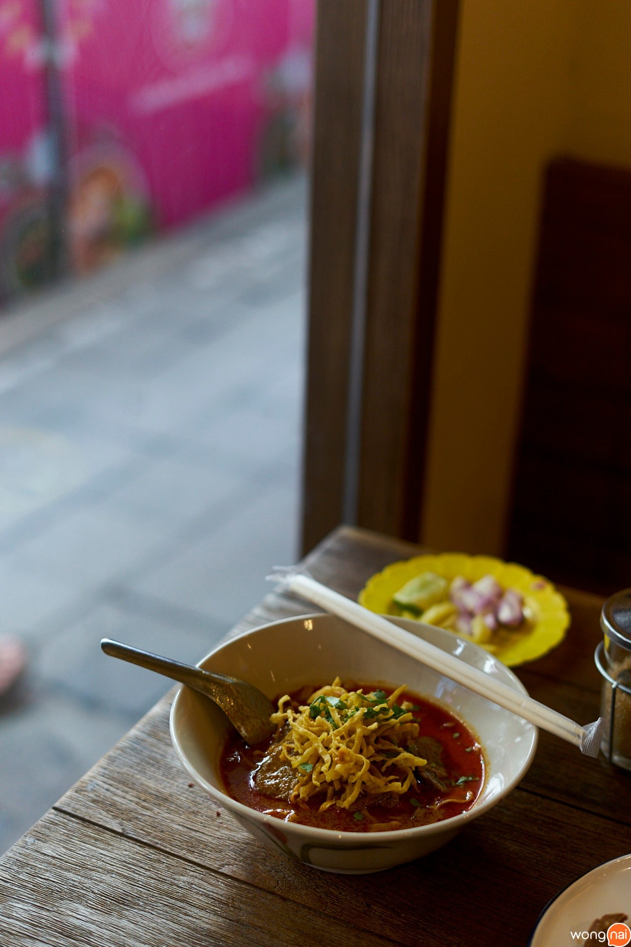 Ongtong Khaosoi ข้าวซอยเนื้อน่องลาย