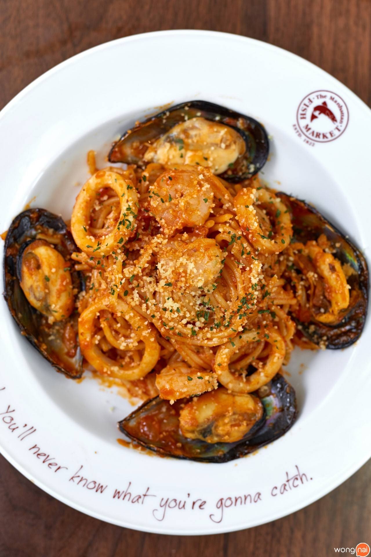 Spaghetti In The Sea ของร้าน The Manhattan Fish Market