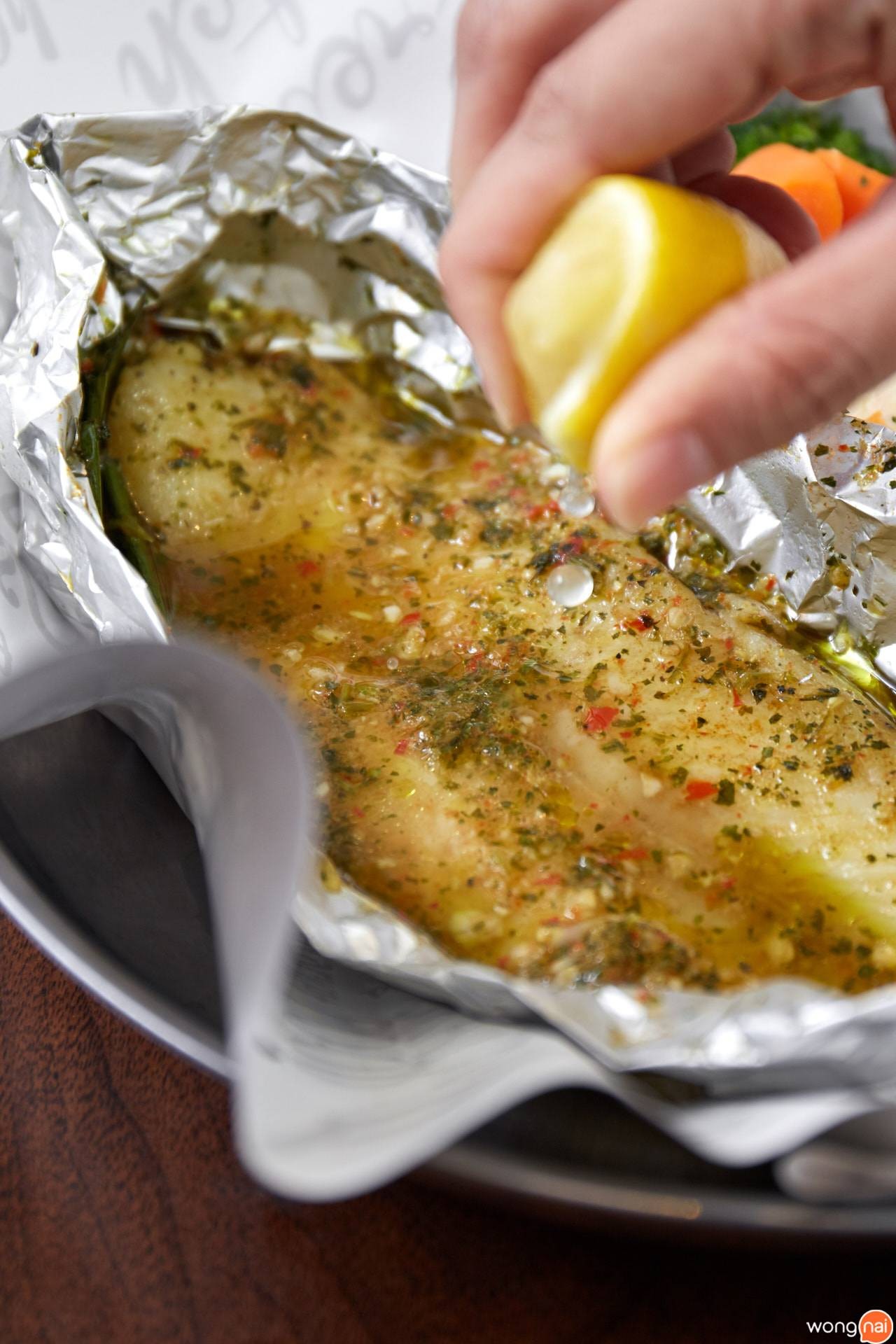 Mediterranean Baked Fish ของร้าน The Manhattan Fish Market