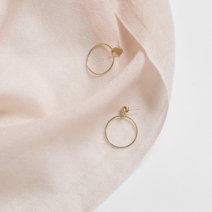 รวม 9 เครื่องประดับ พร้อมแนะนำวิธีใส่ให้เหมาะกับลุคสุภาพ