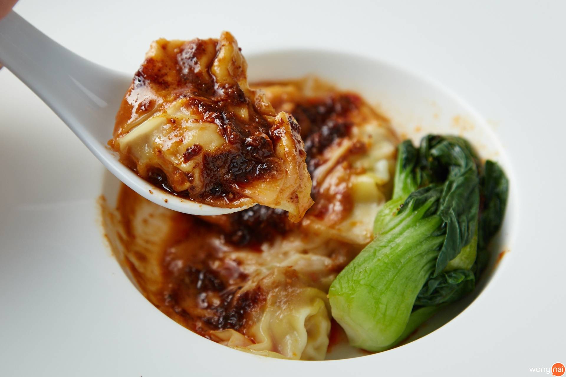 เมนู “Chinese Wonton With Spicy Sesame Sauce” ของร้าน “Miyu Ginza”