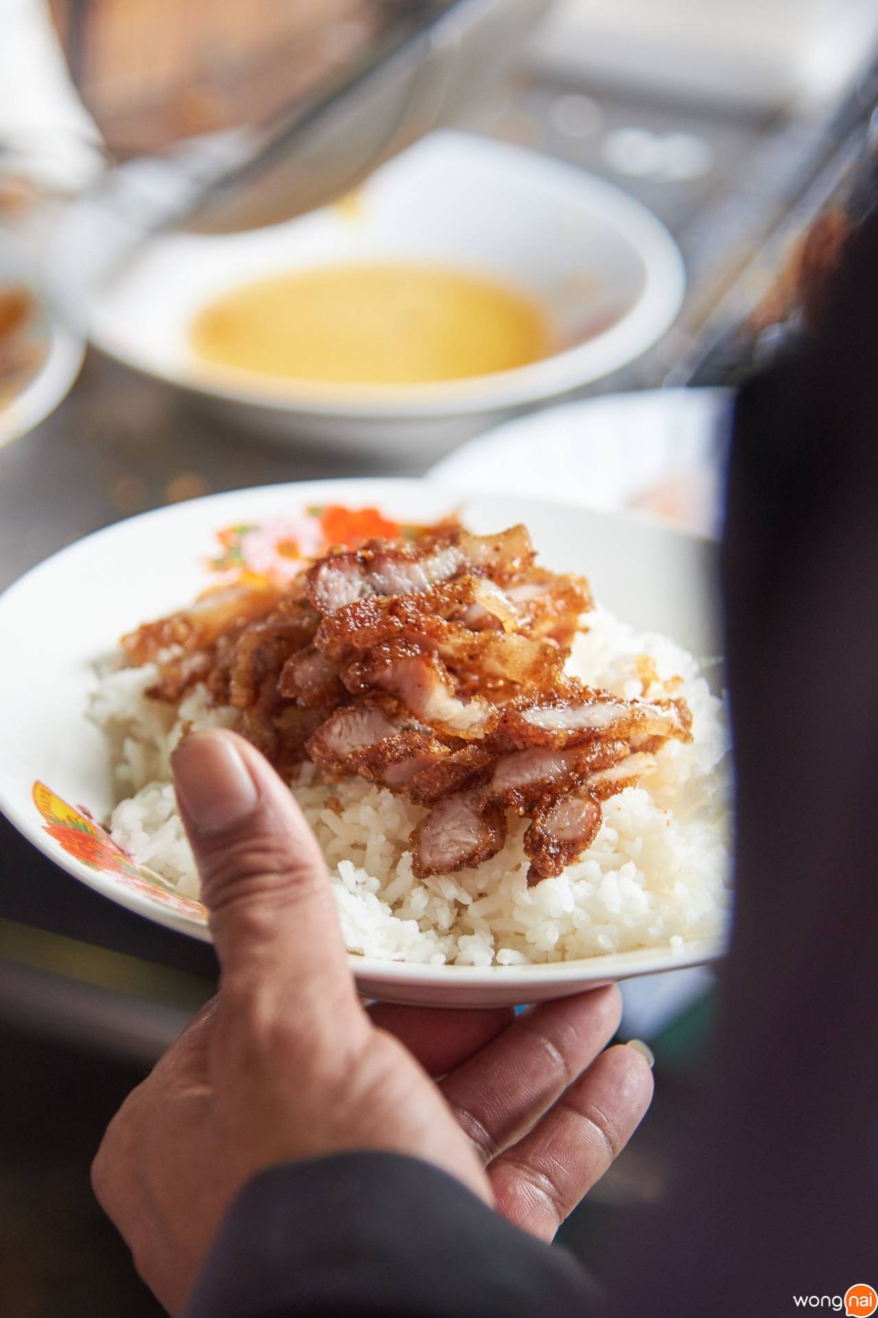 ข้าวหมูทอดของร้านหมูทอด เฮียวงศ์