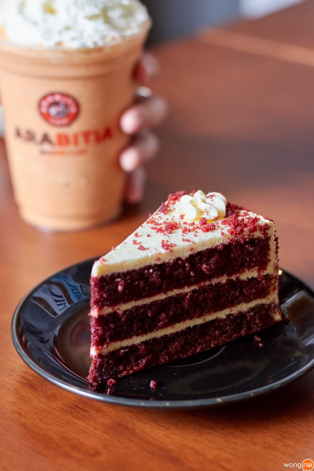 เมนู “Red Velvet Cake” ของร้าน ARABITIA