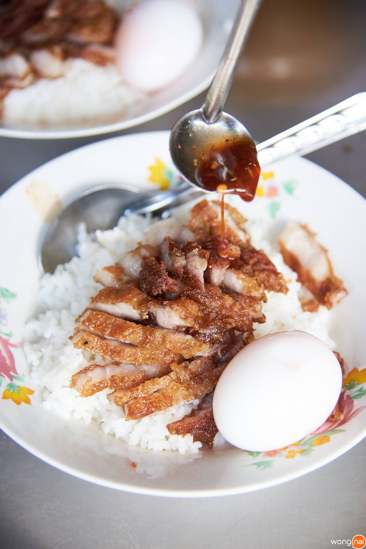 ข้าวหมูทอดของร้านหมูทอด เฮียวงศ์