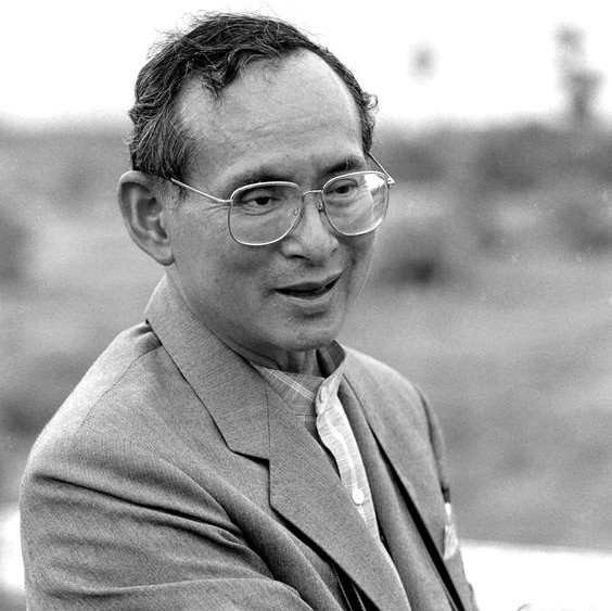 ในหลวง,รัชกาลที่ ๙, พ่อหลวง