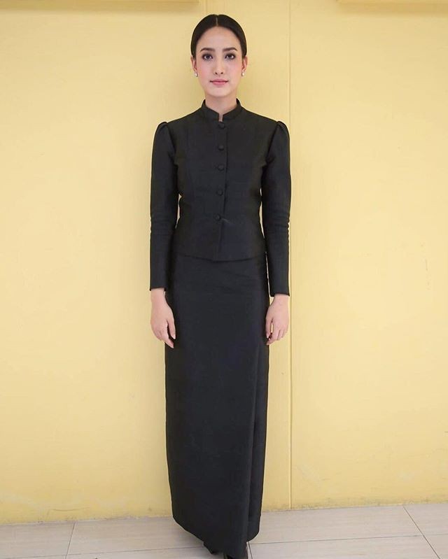 รวม 8 ชุดไทยพระราชนิยมที่อยากแนะนำให้รู้จัก