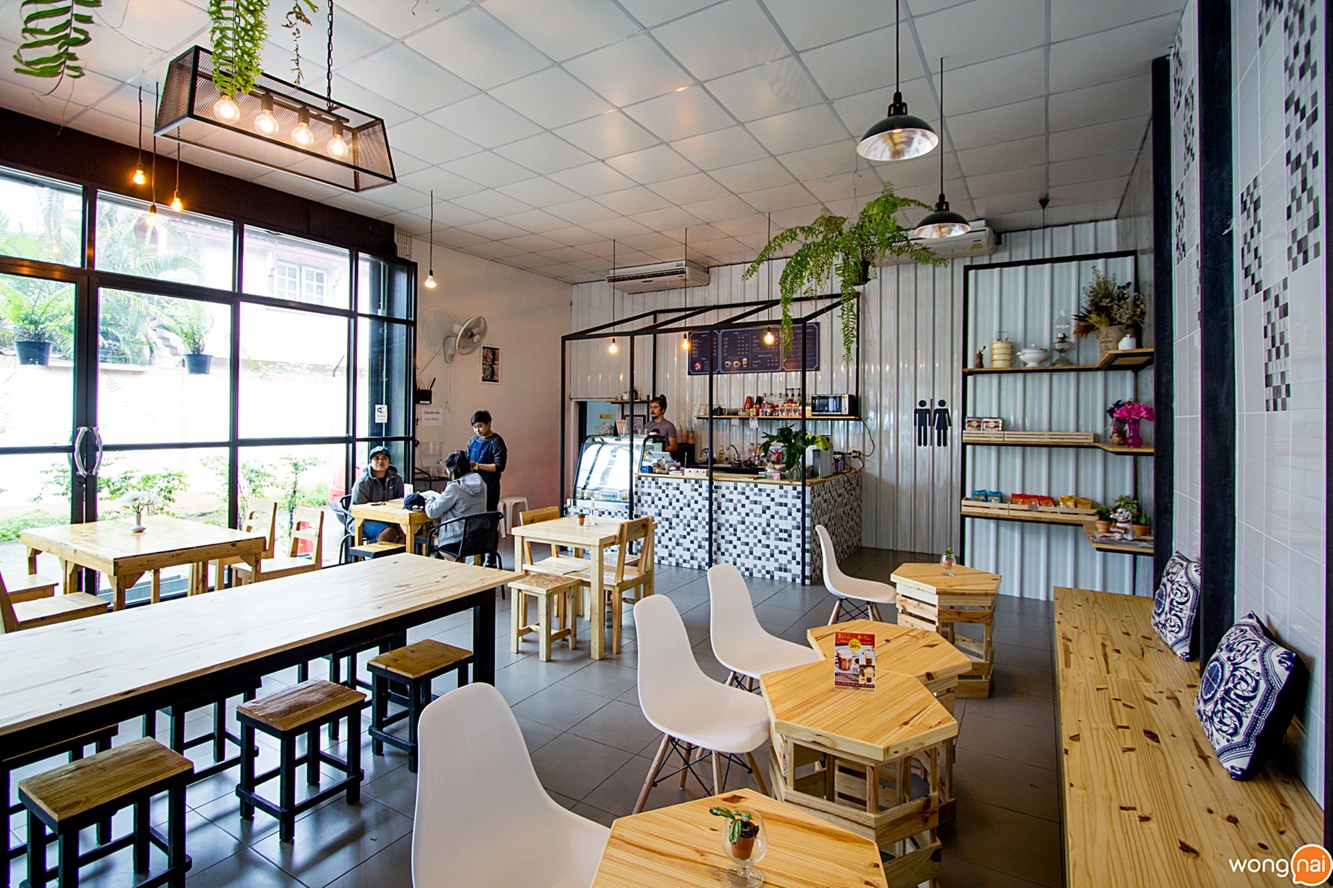 บรรยากาศภายในร้าน Eatery Clean Cafe หาดใหญ่