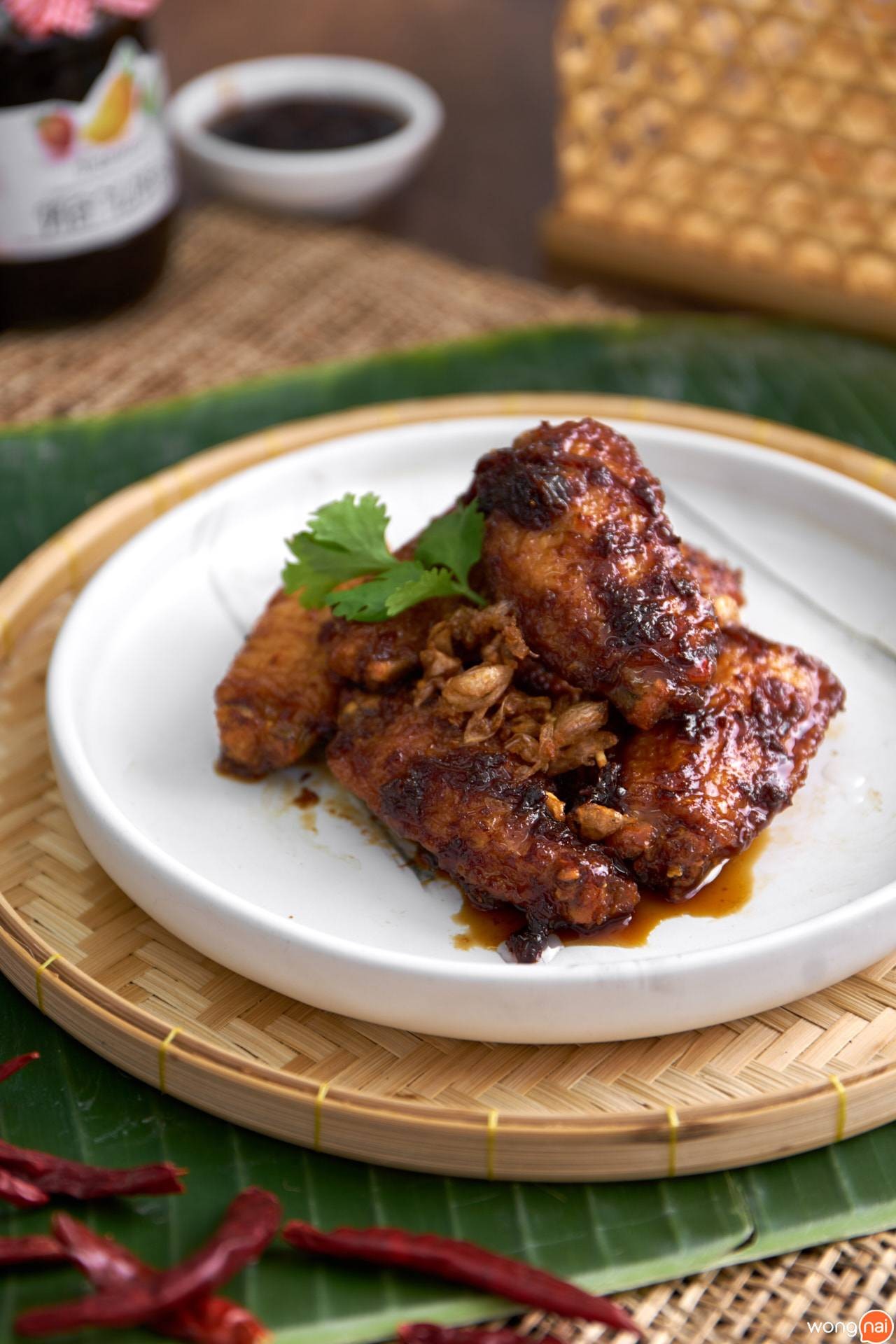 ไก่ทอดคลุกน้ำปลาหวาน ของร้าน น้ำปลาหวานหลานหลง