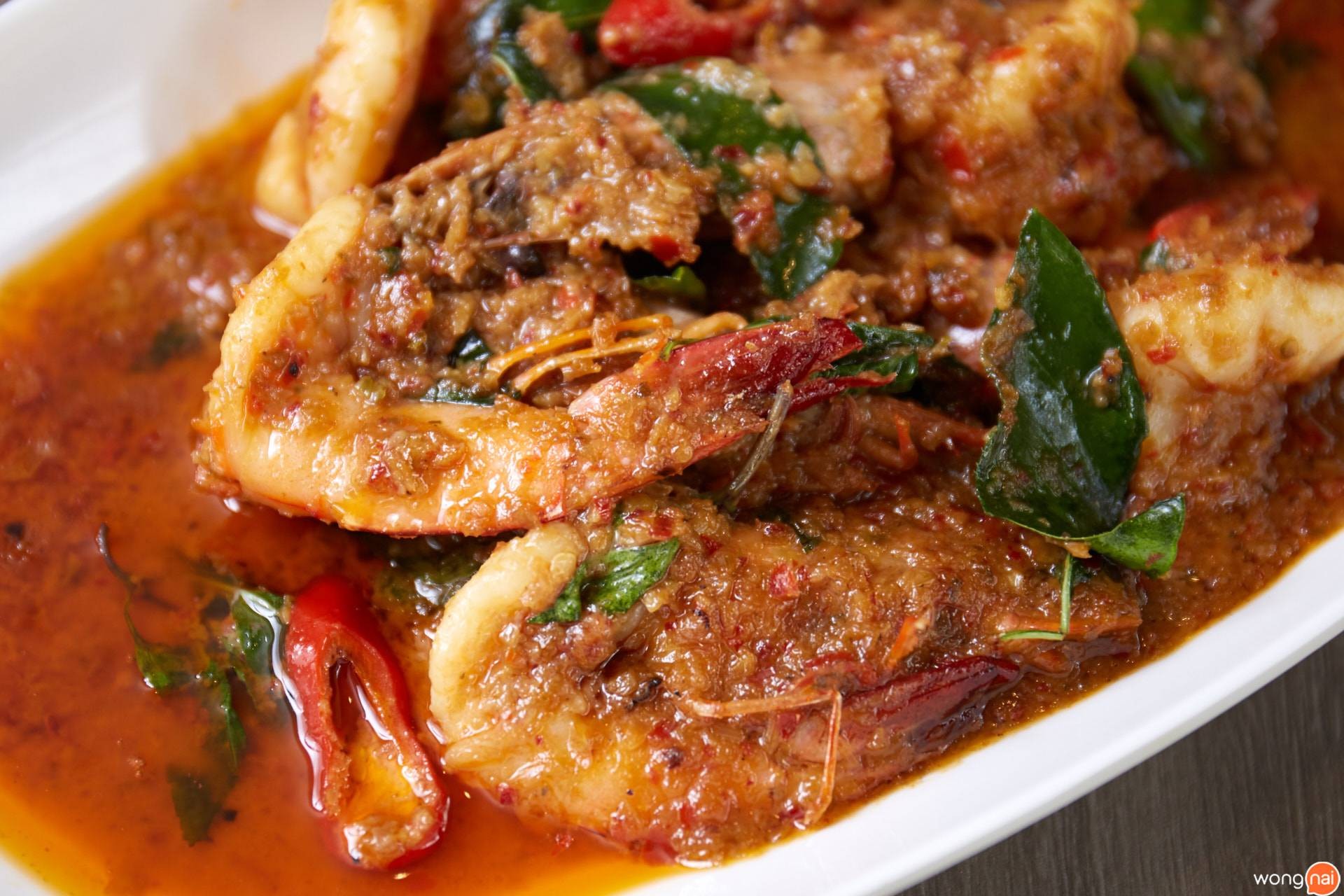 ฉู่ฉี่กุ้งแชบ๊วย ของ ร้าน กุ้งทอง