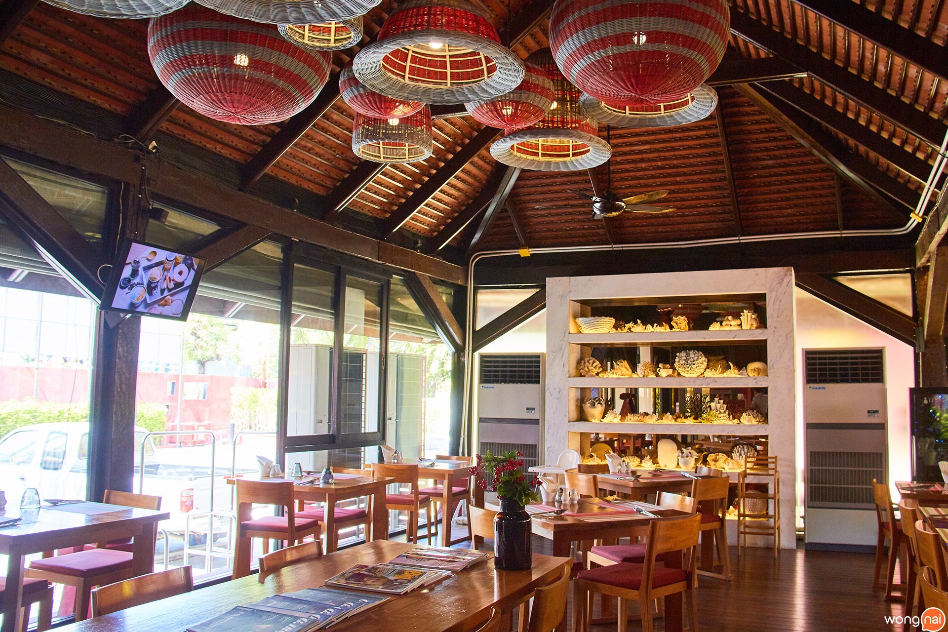 Red Coral Restaurant2
