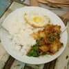 กะเพราไก่ชุบแป้งทอด