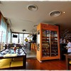 บรรยากาศร้านเมื่อมองจากโต๊ะที่ผมนั่งครับ