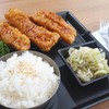 Crispy Fish&Japanese Onion With Rice (เซทข้าว กับ เนื้อปลาดอรี่ทอดกรอบ)