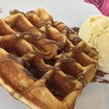 waffle หอมมมๆๆ กับไอติมวนิลา