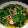 คะน้าหมูกรอบ