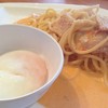สปาเก็ตตี้คาโบนาร่าสีแดง