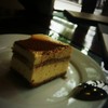 Tiramisu Cake โดนงับบางส่วนเพราะหิวมากก VND25,000