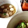 บะหมี่แห้งต้มยำสูตรหาดใหญ่ แยกเครื่องใส่ถ้วยซุป