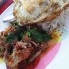 ข้าวราดกระเพราไก่ทอดไข่ดาว