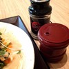 เครื่องปรุงบนโต๊ะอาหาร