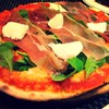 Pizza Con Pomodoro Prosciutto Di Parma !!