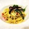 สปาเก็ตตี้หอยลายกะเพรา 190 บาท