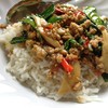 กะเพราไก่ราดข้าว