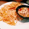 ส้มตำทอด น้ำส้มตำเข้มข้นดีครับ เปรี้ยวปี๊ดน้ำลายแตกเลย