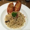 Spaghetti anchovies 220 บาท