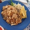 ผัดไทยหมู ชิวๆวันหยุด