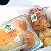 ขนมปังฝอยทอง, ขนมปังไส้สังขยา, เอแคลร์ และพายกรอบ