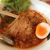 มาม่าหมูทอดต้มยำไข่กระฉูด