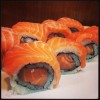 Salmon roll 400฿